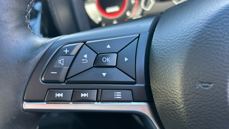 Nissan Juke 1.0 DiG-T Tekna 5dr Petrol Hatchback